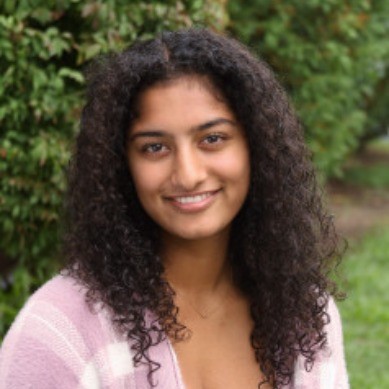 Headshot of Shreya Desai